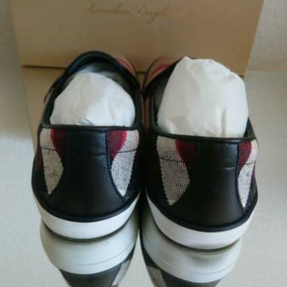 BURBERRY Gauden Red Heart Sneakers Slip On EUR 39 - Picture 3 of 4